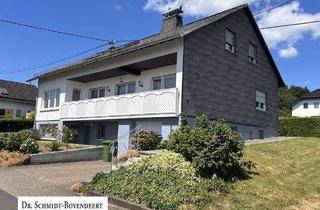 Haus kaufen in 56479 Westernohe, Ein- bis Zweifamilienhaus mit tollem Garten wartet in Westernohe auf neue Bewohner.