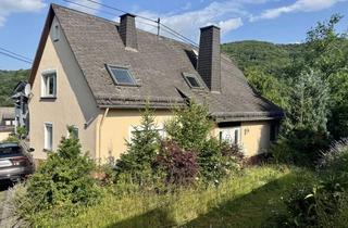 Einfamilienhaus kaufen in 56588 Waldbreitbach, Waldbreitbach: Freistehendes Einfamilienhaus mit großem Grundstück – naturnah & ruhig