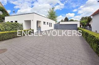 Haus kaufen in 26441 Jever, Einmaliges Domizil mit Gästehaus, Spa-Bereich und Parkgrundstück in Jever