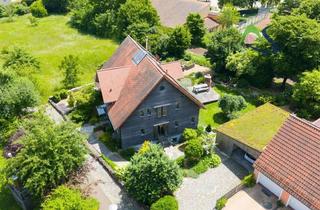 Haus kaufen in 93186 Pettendorf, Einzigartiges Domizil in harmonischer Atmosphäre in naturnaher, familienfreundlicher Umgebung