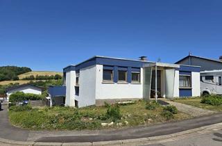 Haus kaufen in 66822 Lebach, Bungalow in ruhiger Lage von Lebach