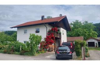 Haus kaufen in 84553 Halsbach, Gepflegtes 2-Fam.Haus mit schönem Garten in Marktl a.Inn