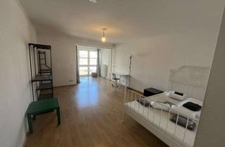 Immobilie mieten in Albrecht-Achilles-Straße, 10709 Wilmersdorf, 30m2 WG-Zimmer frei mit Balkon! Dein neues Zuhause in Berlin, Charlottenburg!