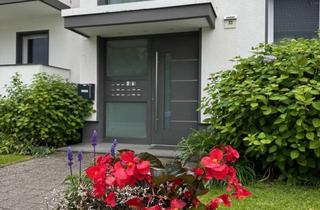 Wohnung kaufen in Grenzstrasse 31, 63128 Dietzenbach, Stilvolle 2-Zimmer-Dachgeschosswohnung mit gehobener Innenausstattung mit Balkon in Dietzenbach