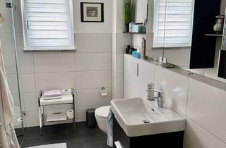 Wohnung mieten in Elias-Holl-Straße 15a, 86391 Stadtbergen, Exklusive, neuwertige 4-Raum-Wohnung mit gehobener Innenausstattung mit Einbauküche in Stadtbergen