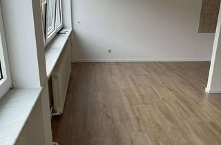 Wohnung mieten in Allee Straße 50, 42853 Innen, Schöne und modernisierte 1,5-Zimmer-Wohnung in Remscheid
