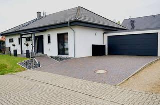 Haus kaufen in 38154 Königslutter, Traumbungalow von 2015 mit Klimaanlage, Kamin und Fußbodenheizung