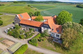 Immobilie kaufen in 61209 Echzell, Landleben de luxe: Geschmackvoll saniertes Hofgut mit Reitanlage und Weiden soweit das Auge reicht
