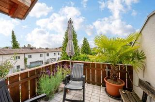 Wohnung kaufen in 82140 Olching, AIGNER - Vermietete 2,5-Zimmer-Dachgeschosswohnung mit zwei Balkonen in zentraler Lage von Olching