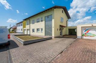 Wohnung kaufen in 68794 Oberhausen-Rheinhausen, EG Wohnung mit Garage und großem Gartenanteil !!