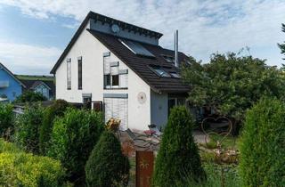 Einfamilienhaus kaufen in 97199 Ochsenfurt, Ochsenfurt - Freistehendes Einfamilienhaus mit Gartenidylle - Ruhig wohnen in Ochsenfurt-Darstadt