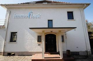Doppelhaushälfte kaufen in 66450 Bexbach, Bexbach - Für die große Familie!! Stilvolle Doppelhaushälfte auf 927 m² herrlichem Areal!!