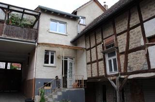 Einfamilienhaus kaufen in 61209 Echzell, Echzell - Einfamilienhaus mit Nebengebäude, Scheune und Garten in Bingenhei