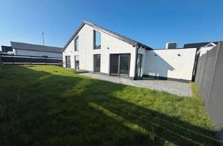 Doppelhaushälfte kaufen in 41849 Wassenberg, Wassenberg - Neubau 2025 - Erstbezug! Toplage an der NL Grenze!