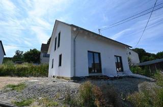 Einfamilienhaus kaufen in 56206 Hilgert, Hilgert - Junge Immobilie zur individuellen Gestaltung!