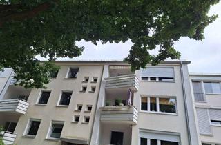 Wohnung kaufen in 28213 Neu Schwachhausen, Helle, renovierte 4-Zimmer-Dachgeschosswohnung mit Balkon in Bürgerparknähe in Schwachhausen
