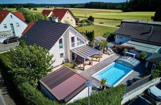 Haus kaufen in 93155 Hemau, Gartenparadies mit Pool, Sauna, Fitnessraum & Outdoorküche – Effizienzhaus A+ in ruhiger Lage