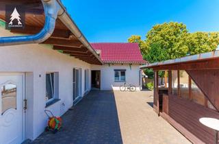 Haus kaufen in 06493 Radisleben, Verstecktes Raumwunder mit Innenhof und Gartenidylle
