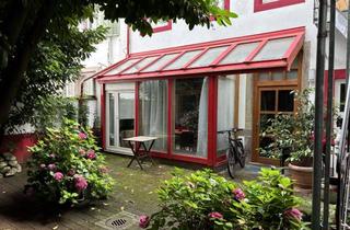 Wohnung mieten in 79098 Altstadt, 2-Raum-Wohnung mit EBK und Terrasse mitten im Zentrum von Freiburg