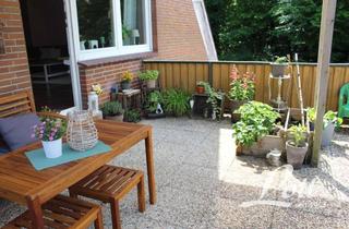 Wohnung mieten in 26670 Uplengen, **Dachgeschosswohnung mit großer Dachterrasse und Garage - Sackgassenlage**