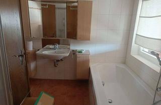Wohnung mieten in 84489 Burghausen, Freundliche 2-Zimmer-Wohnung mit Balkon und Dachterrasse in Burghausen