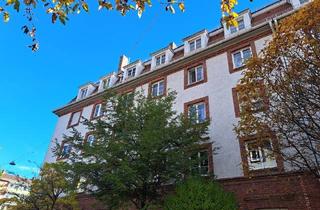 Wohnung kaufen in Tal, 80687 München, München - 2,5-Zimmer-Wohnung in denkmalgeschütztem Haus in Laim