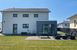 Einfamilienhaus kaufen in 34305 Niedenstein, Niedenstein - Provisionsfrei KFW 45 Einfamilienhaus mit PV Anlage