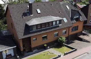 Mehrfamilienhaus kaufen in 31737 Rinteln, Rinteln - Drei Wohneinheiten in ruhiger Lage - Einziehen oder vermieten?