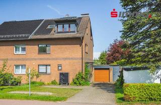 Einfamilienhaus kaufen in 52152 Simmerath, Simmerath - Teilmodernisierte Doppelhaushälfte mit Garten und Garage