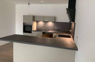 Wohnung kaufen in Ingeborg Bachmann Strasse, 31157 Sarstedt, Schöne und neuwertige 3,5-Zimmer-Erdgeschosswohnung mit geh. Innenausstattung und EBK in Sarstedt