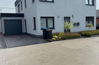 Wohnung mieten in 47638 Straelen, Exklusive, neuwertige 3-Zimmer-EG-Wohnung mit gehobener Innenausstattung mit Garten