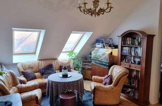 Wohnung mieten in William-Zipperer-Straße 53, 04177 Altlindenau, Gepflegte Dachgeschosswohnung mit eineinhalb Zimmern und Einbauküche in Leipzig