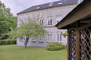 Anlageobjekt in Stiftstraße, 24939 Neustadt, Bereits reserviert: Geschichtsträchtiges Mehrfamilienhaus in 24939 Flensburg