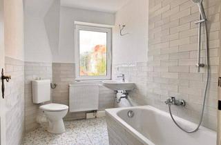 Wohnung kaufen in Lessingstraße, 02708 Löbau, Eigennutzer und Kapitalanläger AUFGEPASST! Liebevoll sanierte 3- oder 4-Raumwohnung mit Balkon!