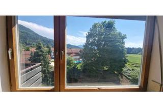 Wohnung kaufen in Am Schellenbach, 83670 Bad Heilbrunn, DIESES Appartement liefert Bergblick und himmlische Ruhe im 3. Stock