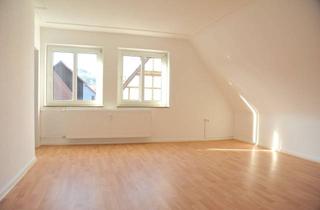 Wohnung mieten in 32676 Lügde, Zentral gelegene 2,5-Zimmer-Dachgeschosswohnung in Lügde