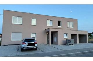 Wohnung mieten in Walnussweg, 88630 Pfullendorf, Erstbezug mit Balkon und Einbauküche: Exklusive 3-Zimmer-Wohnung mit lux. Innenausstattung