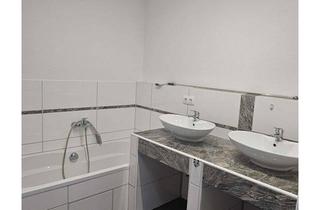 Haus kaufen in 72218 Wildberg, Großzügiges RMH - Komplett renoviert- Herrliche Lage !!!