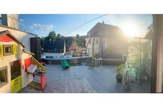 Wohnung kaufen in 72827 Wannweil, Wannweil - Neuwertige Maisonettenwohnung mit Dachterrasse und Balkon