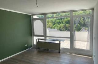 Wohnung kaufen in 56626 Andernach, Andernach - Andernach Eigentumswohnung 4 ZKB, Dachterrasse, Einbauküche