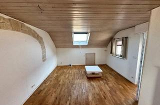 Wohnung kaufen in 70619 Stuttgart, Stuttgart - Gelegenheit Eigentumswohnung 2,5 Zimmer mit Balkon ca. 58qm