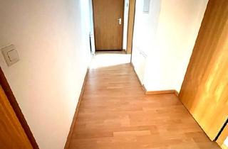 Wohnung kaufen in 68623 Lampertheim, Lampertheim - Zentrumsnah, idyllische 2 Zimmer DG-Wohnung mit Loggia, TG-Stpl.
