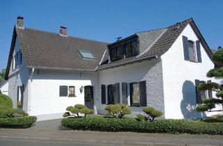 Einfamilienhaus kaufen in 47661 Issum, Issum - Freistehendes Einfamilienhaus mit Einliegerwohnung in guter Lage