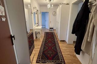 Wohnung kaufen in 53340 Meckenheim, Helle 4-Zimmer-Wohnung mit Balkon, Einbauküche und Gäste-WC