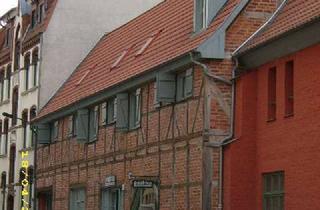 Wohnung mieten in Baustr. 70, 23966 Altstadt, 2-Raum Wohnung mit Einbauküche zum 01.08.2025