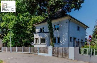 Villa kaufen in 77654 Offenburg, Charmante Stadtvilla aus den 30er Jahren in der Oststadt Offenburg mit großem Garten u. Potenzial