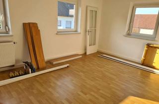 Haus mieten in Jurastr., 86688 Marxheim, Günstiges 5-Raum-Einfamilienhaus in Marxheim