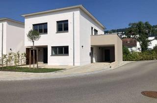 Haus mieten in Holunderweg, 89275 Elchingen, Sonniges Reiheneckhaus mit 2 Terrassen