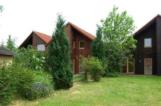 Haus mieten in Hässelrehm, 29399 Wahrenholz, Reihenendhaus m. Garten u. Terrasse