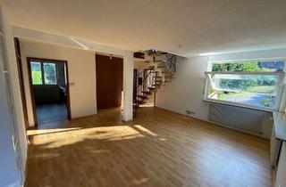 Wohnung mieten in Tösstraße 15, 78713 Schramberg, Attraktive 4-Raum-Wohnung mit Balkon und Einbauküche in Schramberg